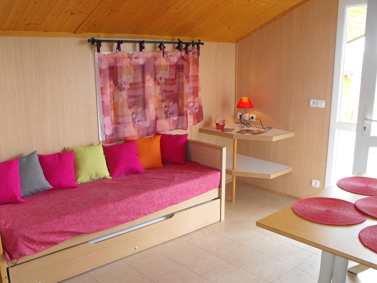 Les Chalets Du Piou Bussieres  외부 사진